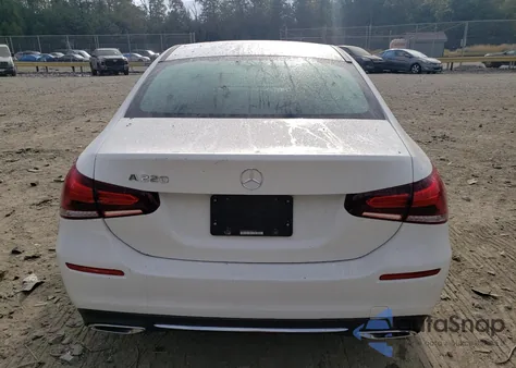 2019 Mercedes-Benz A 220 из США, поврежденный, VIN WDD3G4EB7KW026739